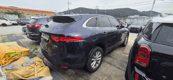 재규어 F-PACE 법원경매 차량