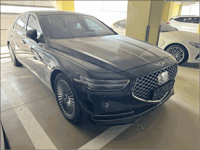 제네시스 G90 법원경매 차량