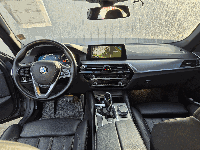 BMW 5시리즈 법원경매 차량