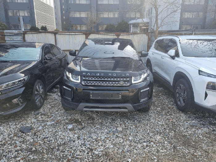 레인지로버 이보크 사진