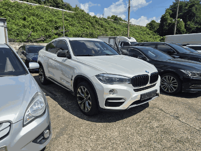 BMW X6 법원경매 차량